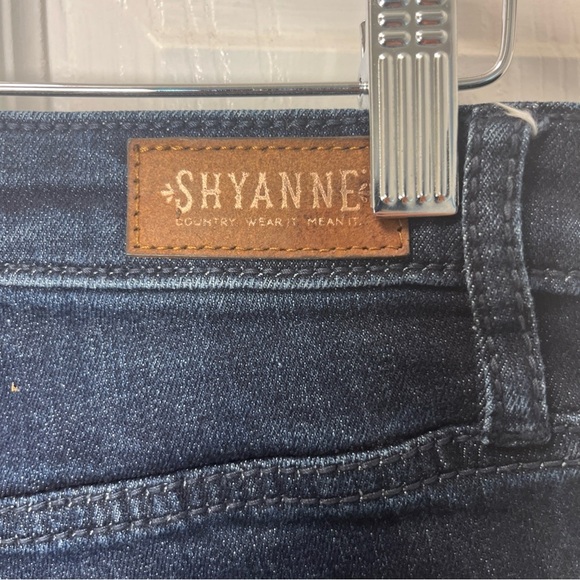 Shyanne Dark Blue Flared Jeans with Embroidered Detail Size 32 Bell bottom - Picture 6 of 13